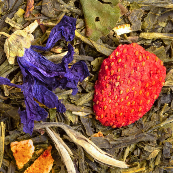 Thé Vert Douceur d’un Instant Bio saveur Fraise, Orange et Violette par Made in Thé - Vue zoomée